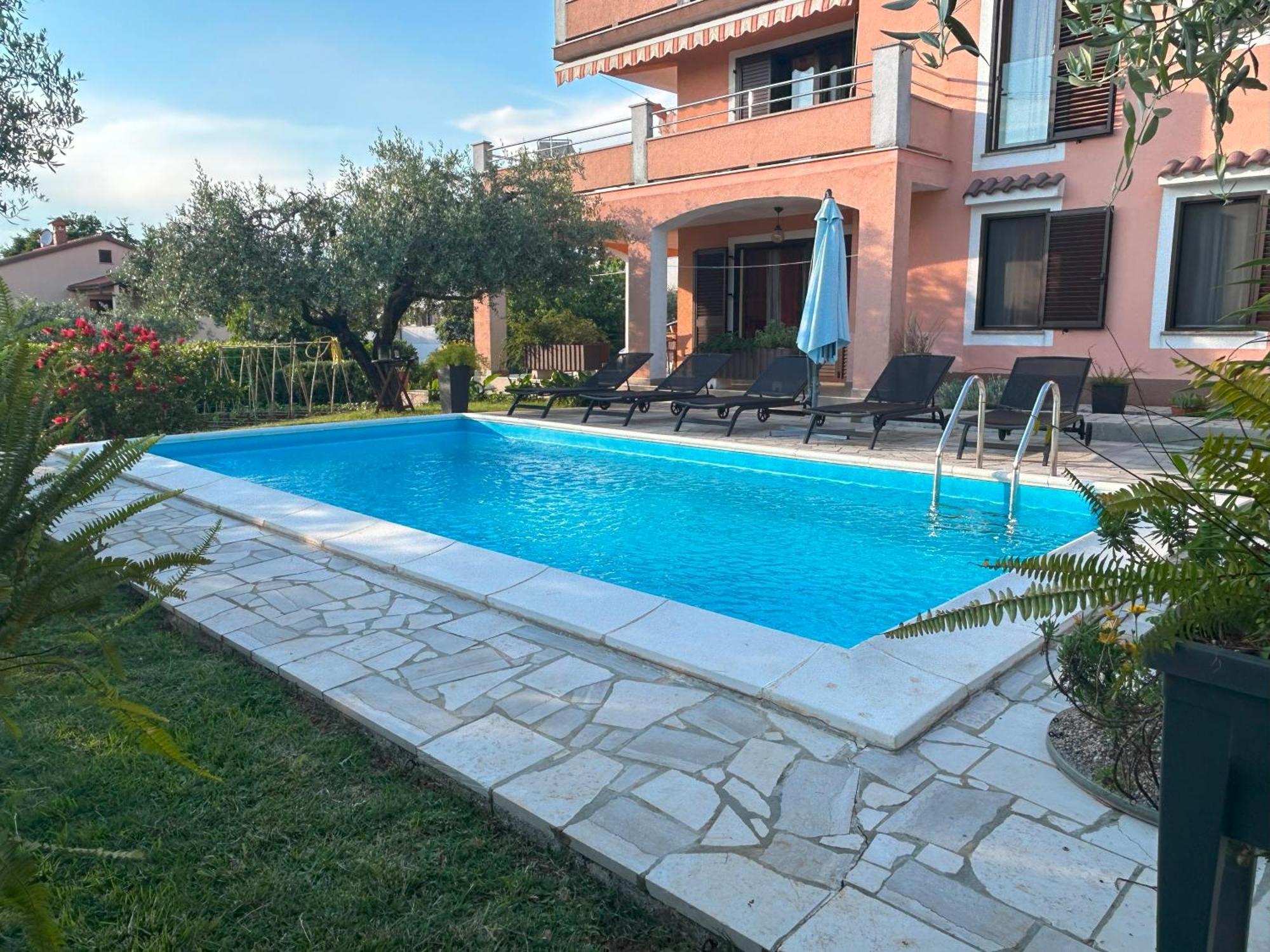 Apartments Marija 821 Pula Exterior foto