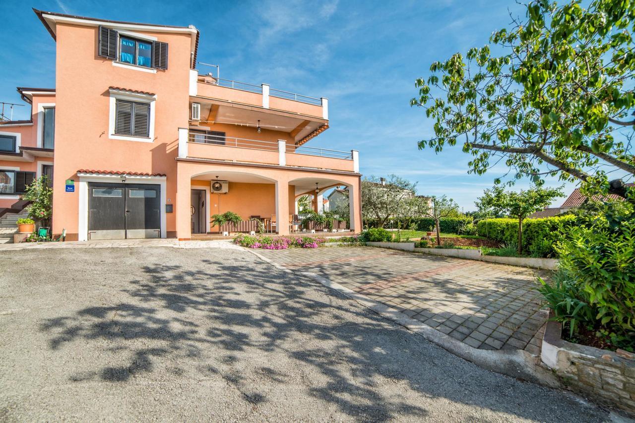 Apartments Marija 821 Pula Exterior foto